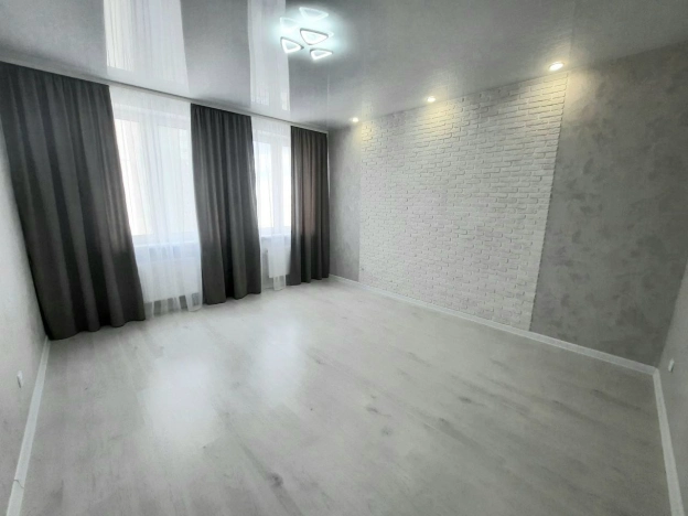 Купить квартиру в Липецкой области. Вариант № 9118777, 4, площадь -  квм, цена 5400000 рублей