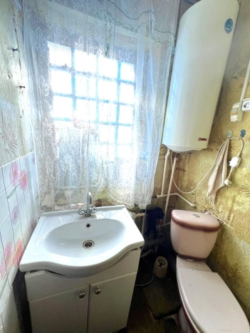 Купить двухкомнатную квартиру на улице Школьная в Калужской области. Вариант № 3833446, 8, площадь -  квм, цена 975000 рублей