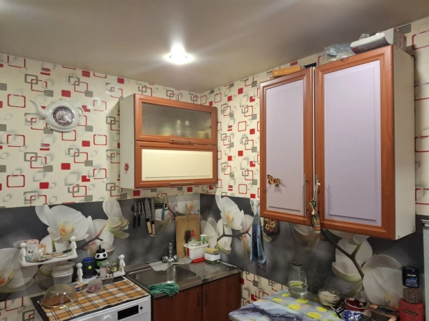 Купить двухкомнатную квартиру в Микрорайоне 15-й, Ангарск в Ангарске. Вариант № 2052113, 3, площадь -  квм, цена 4000000 рублей