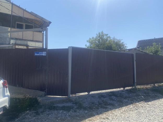 Купить дом на улице Гранатовая в Краснодарском крае. Вариант № 2338399, 44, площадь -  квм, цена 10400000 рублей