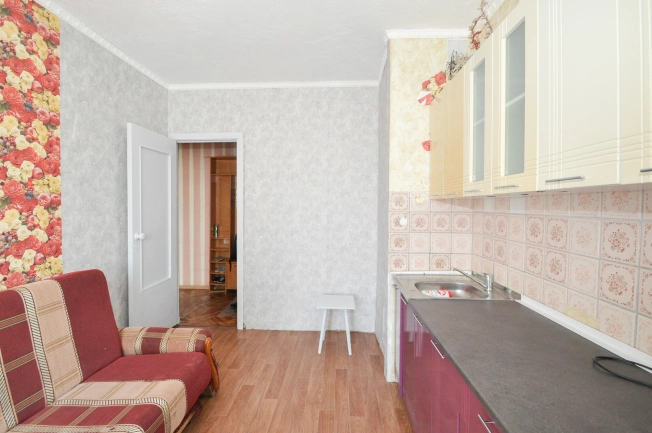 Купить трехкомнатную квартиру в районе Советский в Новосибирске. Вариант № 35284, 13, площадь -  квм, цена 5500000 рублей