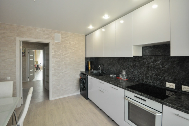 Купить двухкомнатную квартиру в Обь. Вариант № 54771, 13, площадь -  квм, цена 6990000 рублей