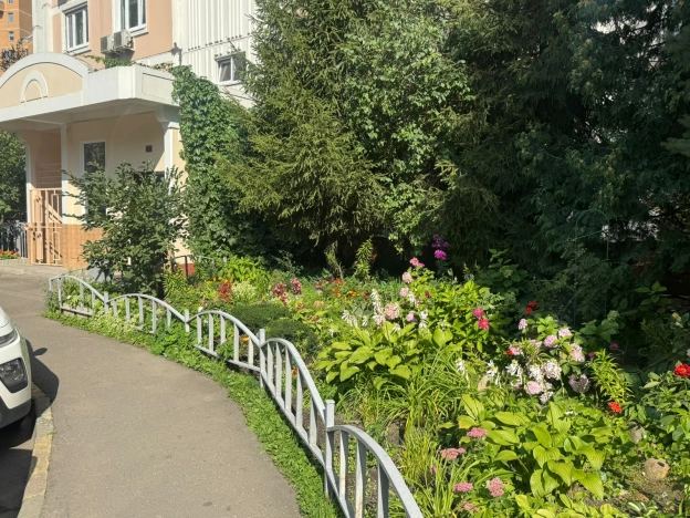 Купить квартиру в Москве. Вариант № 9702332, 8, площадь -  квм, цена 22800000 рублей