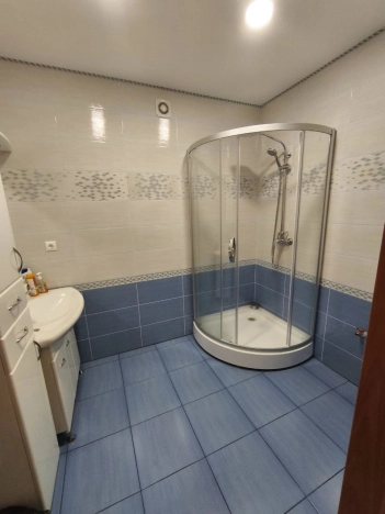 Купить квартиру в Белгороде. Вариант № 9591270, 8, площадь -  квм, цена 11200000 рублей