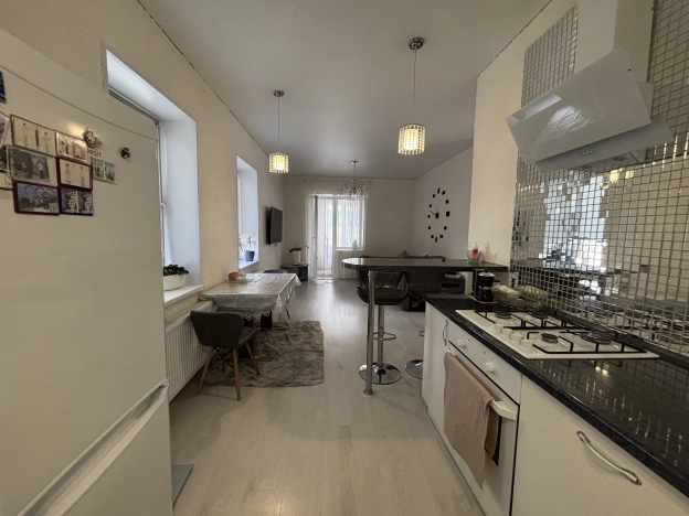 Купить дом на улице Матросова в Республике Башкортостан. Вариант № 6135880, 1, площадь -  квм, цена 9500000 рублей