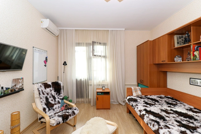 Купить четырехкомнатную квартиру в Владимирской области. Вариант № 9259268, 23, площадь -  квм, цена 16500000 рублей