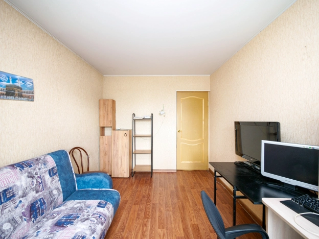 Купить трехкомнатную квартиру в Омске. Вариант № 3994028, 11, площадь -  квм, цена 6900000 рублей