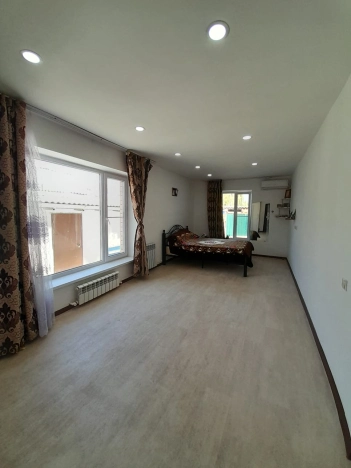 Купить дом на улице Хомутникова в Элисте. Вариант № 23158, 4, площадь -  квм, цена 10000000 рублей