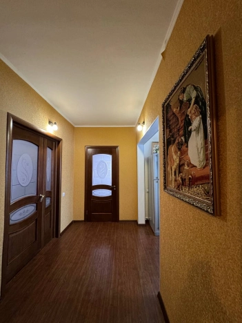 Купить дом в Микрорайоне Прометей, Октябрьский в Октябрьском. Вариант № 4837, 12, площадь -  квм, цена 11000000 рублей