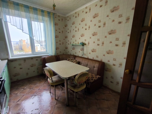 Купить трехкомнатную квартиру в Республике Татарстан (татарстан). Вариант № 7714880, 15, площадь -  квм, цена 6800000 рублей