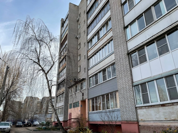 Купить трехкомнатную квартиру в Воронеже. Вариант № 2006641, 28, площадь -  квм, цена 4700000 рублей