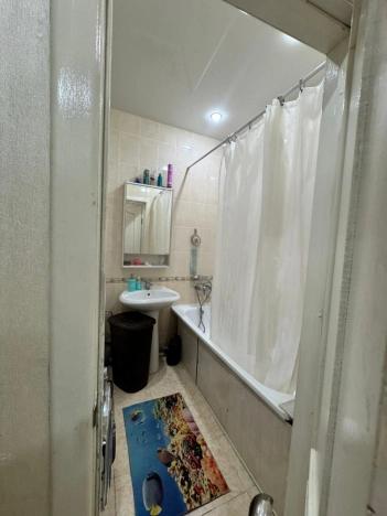 Купить однокомнатную квартиру на улице Обсерваторная в Ростовской области. Вариант № 961315, 5, площадь -  квм, цена 4800000 рублей