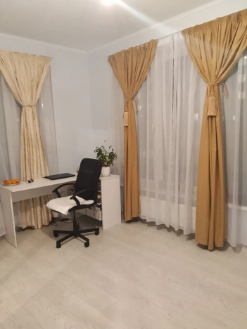 Купить двухкомнатную квартиру на улице Рождественская в Москве. Вариант № 10841437, 3, площадь -  квм, цена 14800000 рублей