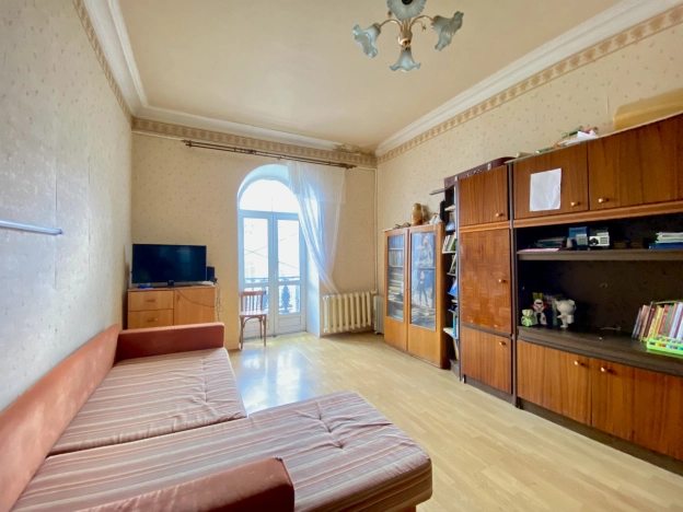 Купить четырехкомнатную квартиру в Смоленской области. Вариант № 41300, 13, площадь -  квм, цена 17590000 рублей