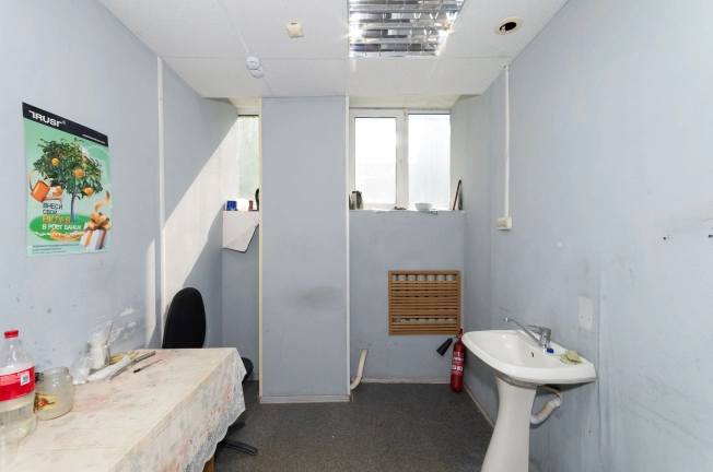 Купить коммерческую недвижимость свободного назначения в Тобольске. Вариант № 3900, 18, площадь -  квм, цена 16000000 рублей