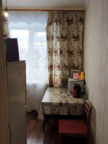 Купить однокомнатную квартиру в районе Калининский в Новосибирске. Вариант № 8832947, 13, площадь -  квм, цена 3500000 рублей