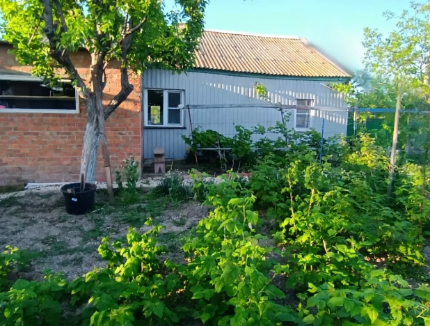 Купить дом на улице Гранатовая в Краснодарском крае. Вариант № 8530465, 18, площадь -  квм, цена 3100000 рублей