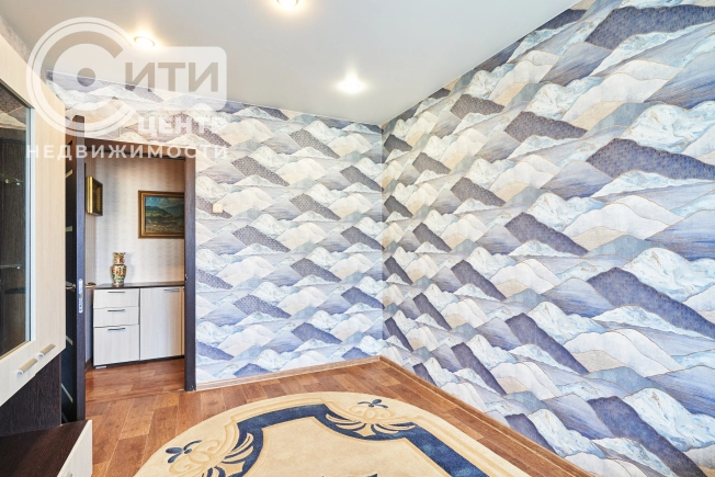 Купить трехкомнатную квартиру в Воронеже. Вариант № 5231799, 14, площадь -  квм, цена 6499000 рублей