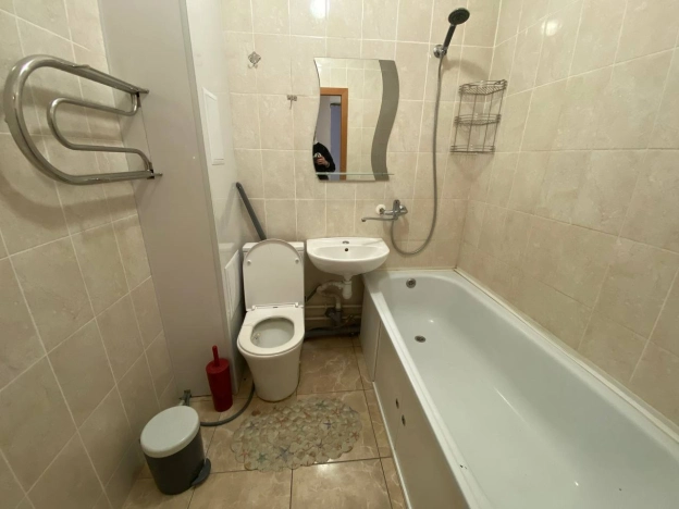 Купить однокомнатную квартиру в Новосибирской области. Вариант № 9382179, 5, площадь -  квм, цена 3800000 рублей