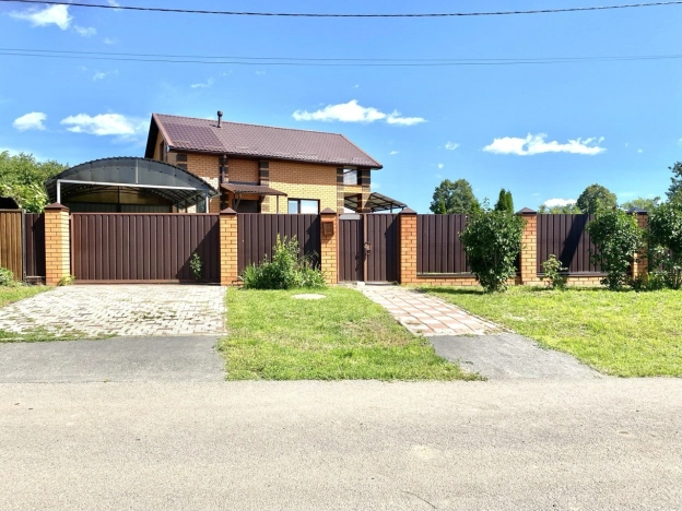 Купить дом в Курской области. Вариант № 57179, 1, площадь -  квм, цена 9100000 рублей