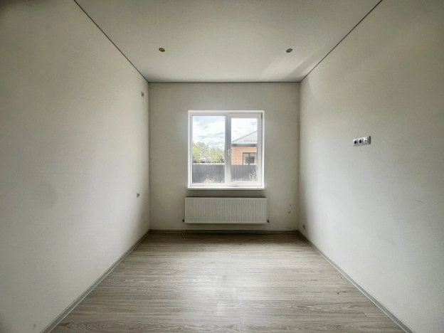 Купить дом в Республике Адыгея. Вариант № 3065532, 10, площадь -  квм, цена 7600000 рублей