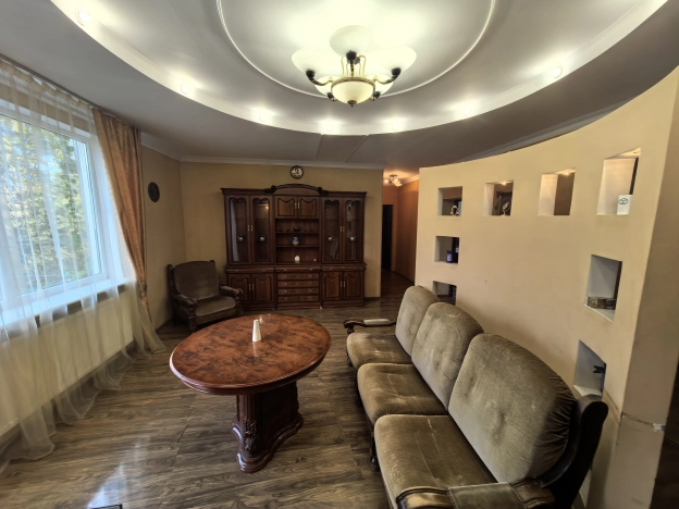 Купить четырехкомнатную квартиру в Калининграде. Вариант № 12834, 0, площадь -  квм, цена 10800000 рублей