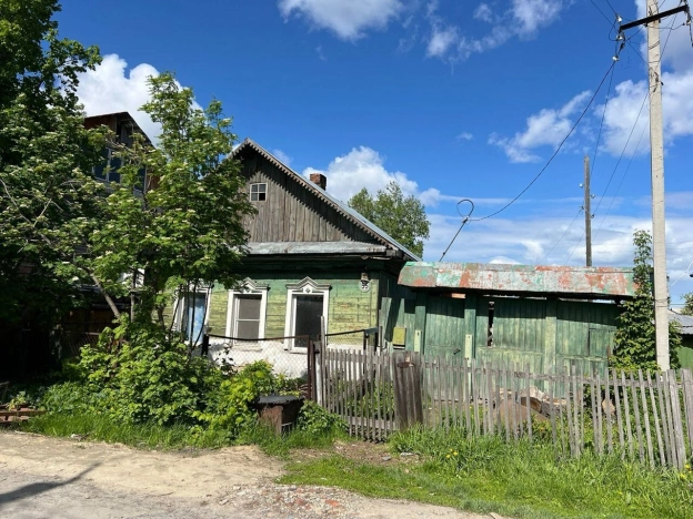 Купить дом в Тюменской области. Вариант № 10779650, 6, площадь - квм, цена 3400000 рублей