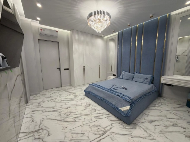 Купить квартиру в Москве. Вариант № 9173184, 8, площадь -  квм, цена 49300000 рублей