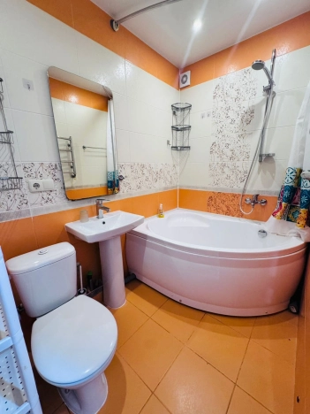 Купить трехкомнатную квартиру в Керчи. Вариант № 439337, 16, площадь - квм, цена 6499999 рублей