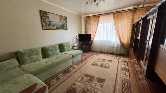 Купить трехкомнатную квартиру в Омске. Вариант № 2813611, 1, площадь -  квм, цена 6490000 рублей