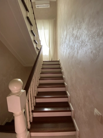 Купить дом в Калуге. Вариант № 14374, 20, площадь -  квм, цена 18200000 рублей