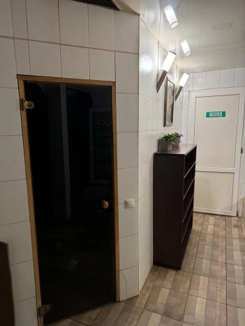 Купить коммерческую недвижимость свободного назначения в районе Тверской в Москве. Вариант № 10772844, 5, площадь -  квм, цена 33000000 рублей