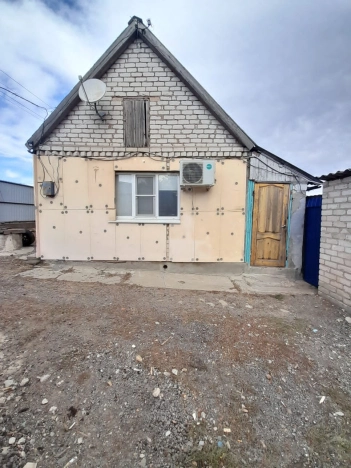 Купить дом в Элисте. Вариант № 281625, 2, площадь -  квм, цена 1800000 рублей