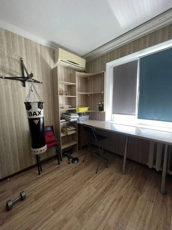 Купить трехкомнатную квартиру в Ростовской области. Вариант № 6227655, 4, площадь -  квм, цена 6299998 рублей