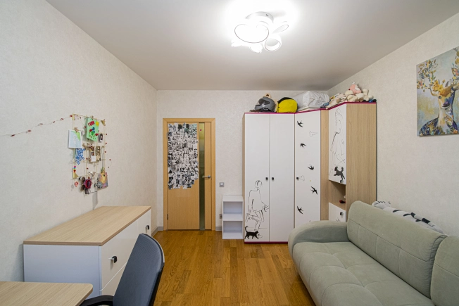 Купить трехкомнатную квартиру на улице Полтавская в Нижнем Новгороде. Вариант № 981640, 5, площадь -  квм, цена 21500000 рублей