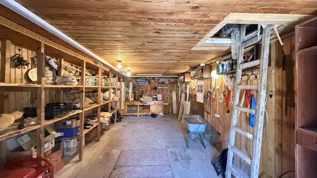 Купить дом в Москве. Вариант № 6144568, 7, площадь -  квм, цена 7500000 рублей