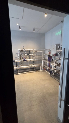 Купить трехкомнатную квартиру в Новосибирске. Вариант № 9921382, 27, площадь -  квм, цена 14800000 рублей