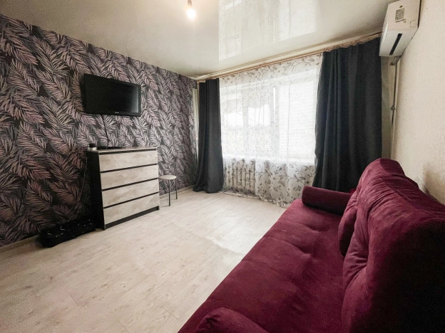 Купить квартиру на улице Свердлова в Балакове. Вариант № 8806534, 8, площадь - квм, цена 1200000 рублей