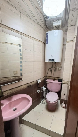 Купить четырехкомнатную квартиру в Приморском крае. Вариант № 6939537, 15, площадь -  квм, цена 13000000 рублей