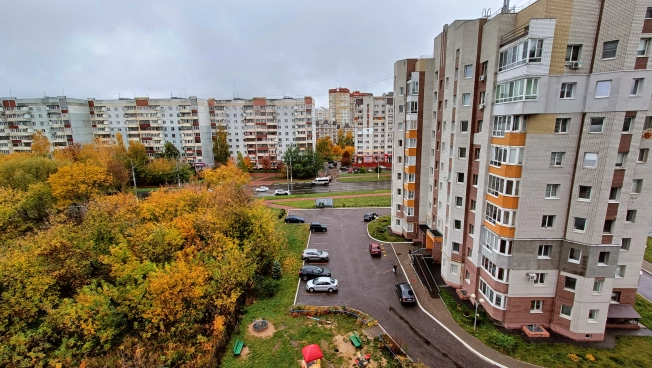 Купить квартиру в Брянской области. Вариант № 6830178, 45, площадь -  квм, цена 10700000 рублей