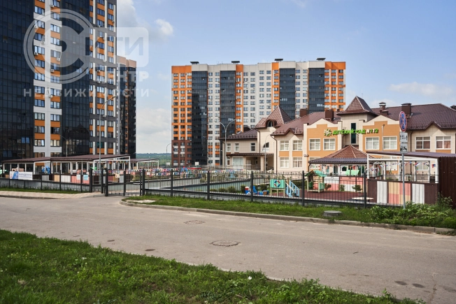 Купить однокомнатную квартиру в ЖК Ласточкино в Воронеже. Вариант № 2881383, 22, площадь -  квм, цена 3800000 рублей