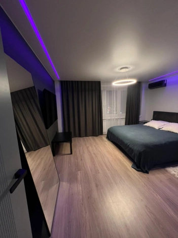 Купить квартиру в Москве. Вариант № 9999684, 10, площадь -  квм, цена 14700000 рублей