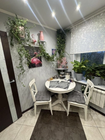 Купить квартиру в Москве. Вариант № 9228564, 1, площадь -  квм, цена 15000000 рублей