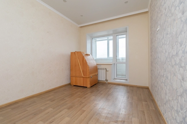 Купить двухкомнатную квартиру на улице Перелёта в Омске. Вариант № 8599, 8, площадь -  квм, цена 9150000 рублей