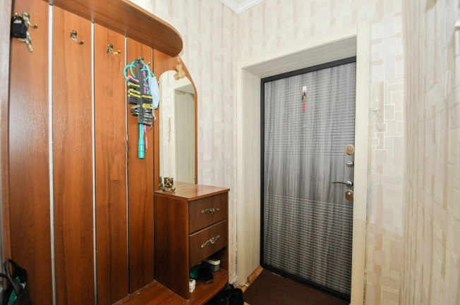 Купить однокомнатную квартиру в Новосибирской области. Вариант № 9220157, 9, площадь -  квм, цена 2695000 рублей