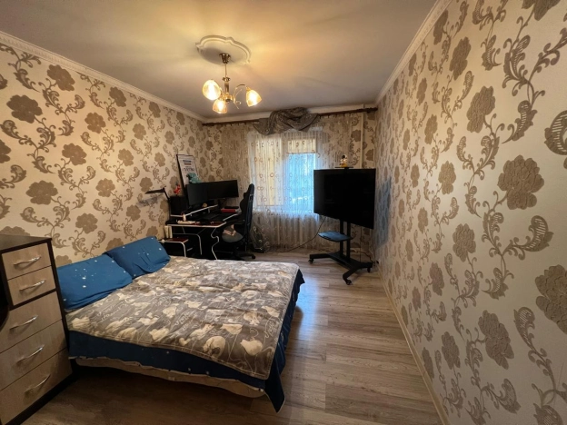 Купить двухкомнатную квартиру на улице Генерала Толстикова в Калининграде. Вариант № 2736565, 5, площадь -  квм, цена 5800000 рублей