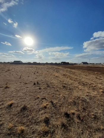 Купить земельный участок на улице Заречная в Республике Калмыкия. Вариант № 16372, 5, площадь -  квм, цена 350000 рублей