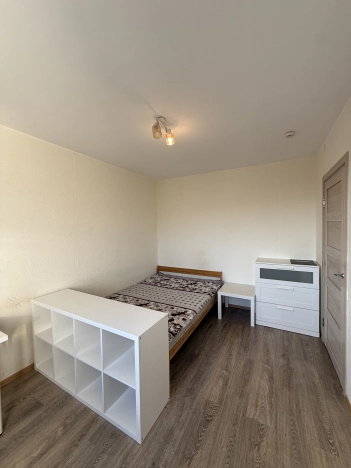 Купить однокомнатную квартиру в районе Невский в Санкт-Петербурге. Вариант № 4844858, 3, площадь -  квм, цена 8900000 рублей