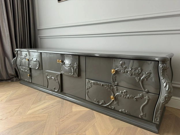 Купить двухкомнатную квартиру на вторичке у метро Молодежная в Москве. Вариант № 53318, 7, площадь -  квм, цена 44800000 рублей