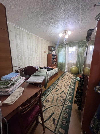 Купить трехкомнатную квартиру в Сыктывкаре. Вариант № 3156527, 13, площадь -  квм, цена 3900000 рублей